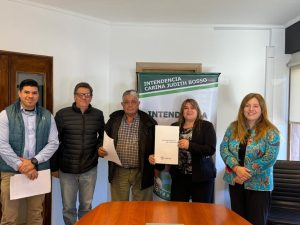 El Gobierno Provincial acompaña el proceso de escrituración de vecinos de Gobernador Gregores