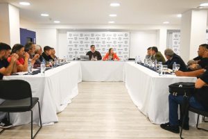 Impulsan el diálogo y la coordinación para garantizar la operatividad en los puertos