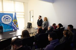 El Gobierno de Santa Cruz entregó terrenos a familias de Río Gallegos