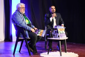 La Feria del Libro abrió su primera jornada con literatura, música y voces santacruceñas