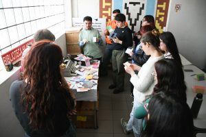 La Feria del Libro abrió su primera jornada con literatura, música y voces santacruceñas