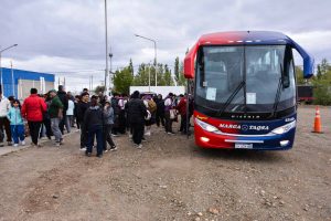 Alumnos del Industrial N°4 de Río Gallegos rumbo al Desafío Eco YPF