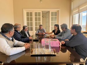 IDUV gestionó la firma de escrituras de viviendas para vecinos de Puerto San Julián