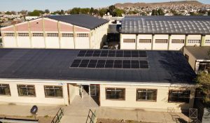 Energía renovable y aprendizaje técnico en las escuelas de Santa Cruz