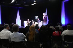 Guajardo y Arroyo hicieron vibrar Voces en Escena en la Feria del Libro