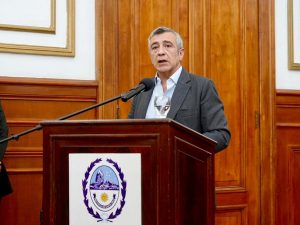 Empresas petroleras ratificaron su compromiso con la inversión y el empleo tras la firma de contratos en Santa Cruz