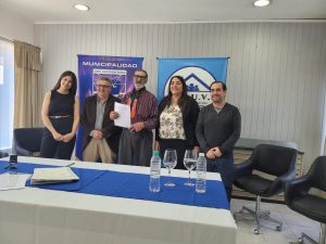 El IDUV realizó la firma de escrituras para familias de Piedra Buena y Santa Cruz