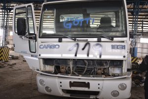 Vidal en el ex obrador de Austral: “Santa Cruz fue la cuna de la corrupción, pero este lugar va a transformarse en producción y trabajo”