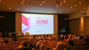 Santa Cruz presente en el debate sobre museos e inteligencia artificial en Buenos Aires