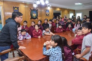 El gobernador Vidal recibió a alumnos de Río Turbio en Casa de Gobierno