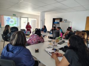 Impulso Productivo: Realizaron capacitación sobre cooperativas para mujeres de merenderos en Río Gallegos
