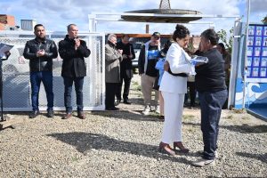 Gadano y Álvarez compartieron el emotivo acto en homenaje a los 44 héroes del ARA San Juan