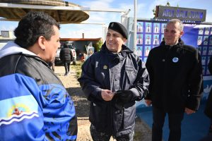 Gadano y Álvarez compartieron el emotivo acto en homenaje a los 44 héroes del ARA San Juan