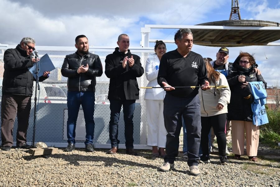 Gadano y Álvarez compartieron el emotivo acto en homenaje a los 44 héroes del ARA San Juan