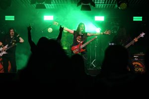 Draconis presentó “We Are The Virus” en el ciclo Conexión en Vivo