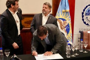 Santa Cruz finalizó el proceso de cesión de áreas y garantiza seis años de inversión energética