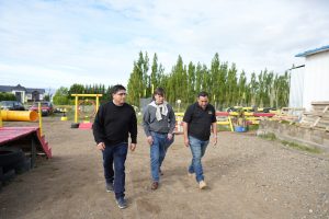 El gobernador Claudio Vidal entregó equipamiento informático a fuerzas de seguridad en El Calafate