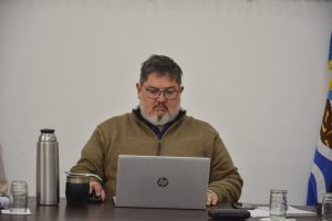 Docentes: AMET aceptó la propuesta del Gobierno y ADOSAC la rechazó