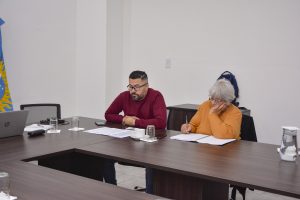 Docentes: AMET aceptó la propuesta del Gobierno y ADOSAC la rechazó