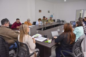 Docentes: AMET aceptó la propuesta del Gobierno y ADOSAC la rechazó