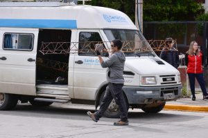 Personal de Telecomunicaciones realizó desmontaje de antena en desuso en Río Gallegos