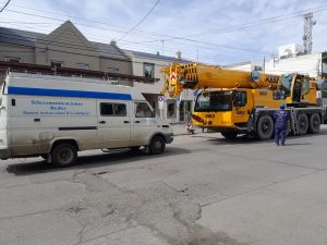 Personal de Telecomunicaciones realizó desmontaje de antena en desuso en Río Gallegos
