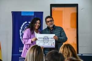 Santa Cruz conmemoró el Día Internacional de la Eliminación de la Violencia contra las Mujeres