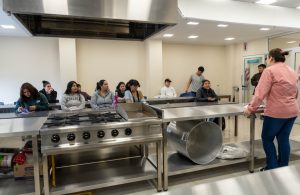 Convenio CPE y UTHGRA: inició la Capacitación Laboral en Panadería y Pastelería