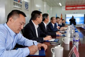 Vidal reunió a municipios y empresas chinas para reactivar La Barrancosa
