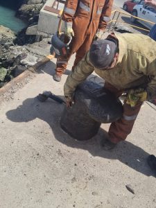 Comenzaron los trabajos preliminares en las bitas de amarre de la Terminal portuaria en Puerto Deseado