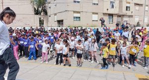 La Escuela Primaria N° 57 realizó la 2da Edición de "La Vuelta al Barrio"