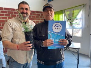Se llevó adelante la entrega de árboles por el Aniversario de 28 de Noviembre