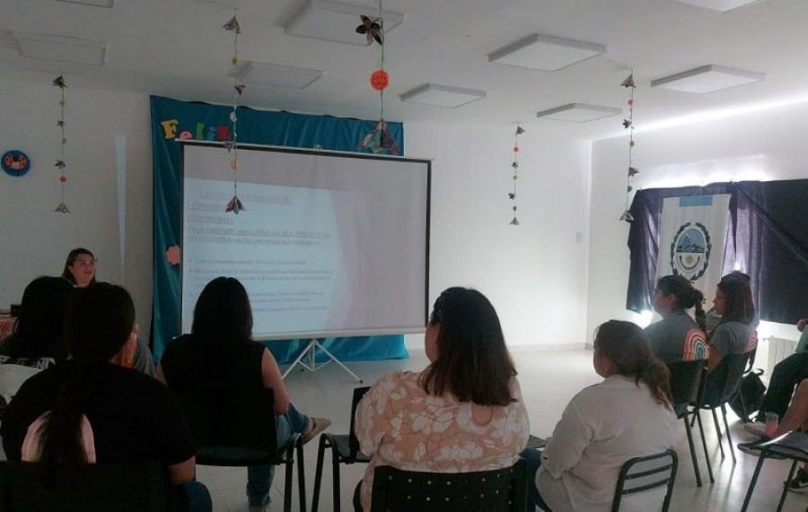 Se realizó 3° Taller de Fortalecimiento Familiar “Crianza Respetuosa” en Piedra Buena