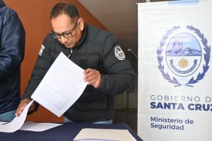Seguridad y Santa Cruz Puede SAU formalizaron acuerdo de abastecimiento alimentario para las áreas del organismo