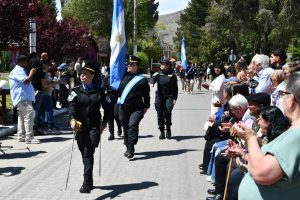 Boggio en representación del Gobierno Provincial acompañó el 98° Aniversario de El Calafate