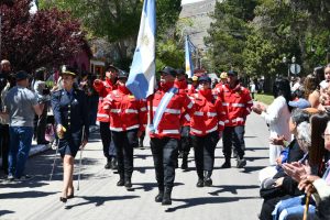 Boggio en representación del Gobierno Provincial acompañó el 98° Aniversario de El Calafate