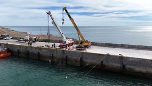 UnEPoSC acompañó el salvamento de los buques hundidos en Caleta Paula