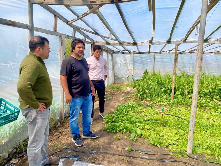 Hugo Garay visitó la chacra de Lucio Gómez para fortalecer el acompañamiento a la producción local