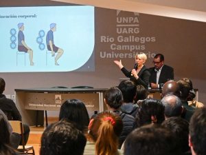 Capacitación en traslado seguro de pacientes en la UNPA-UARG