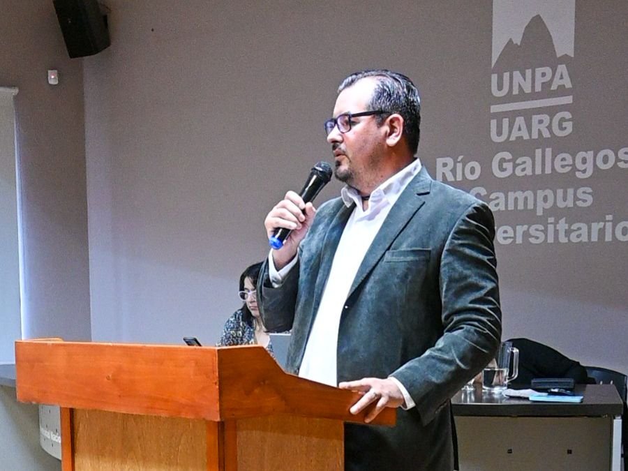 Capacitación en traslado seguro de pacientes en la UNPA-UARG