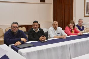 La Provincia adjudicó 22 viviendas para Río Gallegos y la Escuela Industrial Nº 8 en San Julián