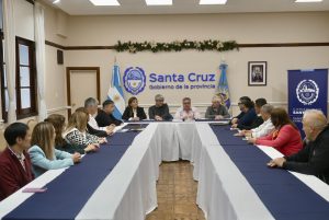 La Provincia adjudicó 22 viviendas para Río Gallegos y la Escuela Industrial Nº 8 en San Julián