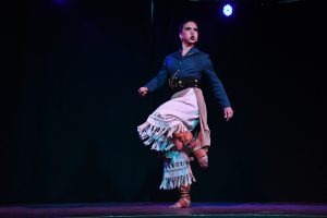 La Escuela Provincial de Danzas presentó su muestra anual de Malambo