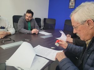 El IDUV firmó el inicio de obras de viviendas en cuatro localidades de Santa Cruz