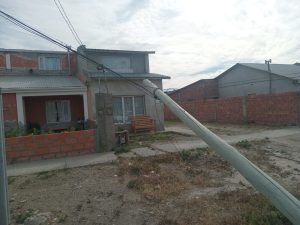 SPSE trabaja para restablecer servicios afectados por el fuerte temporal de viento