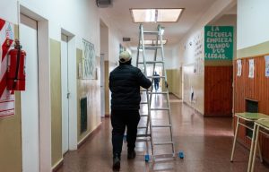 Comenzó el Plan de Mantenimiento Escolar de Verano para garantizar escuelas en condiciones