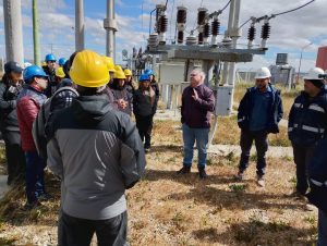 Estudiantes de ingeniería realizaron un recorrido técnico por la central Río Chico