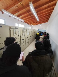 Estudiantes de ingeniería realizaron un recorrido técnico por la central Río Chico