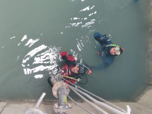 El operativo del GERS finalizó con éxito el reflote de bomba de agua en El Calafate