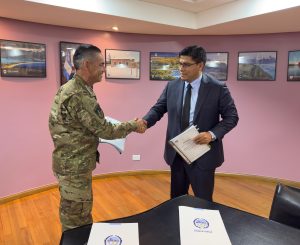 Después de 30 años sin resolución, el gobernador Vidal cerró un acuerdo con el Ejército para ordenar tierras en Río Gallegos